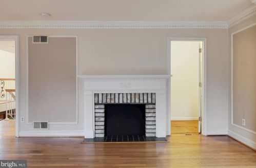 13908 Gate Dr, Silver Spring MD 20906-2208 exterior