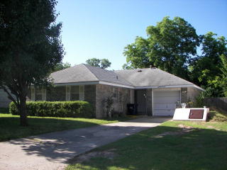 823 Williams St, Ada, OK 74820-1820