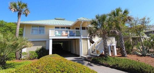 6 Ocean Park Ct, Isle Of Palms, SC 29451-2244