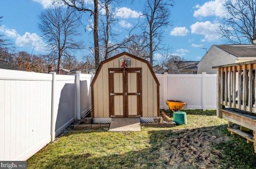 1176 Spruce Ave, Shady Side MD 20764-9562 exterior