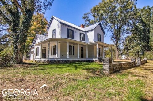 192 Poplar St, Mansfield, GA