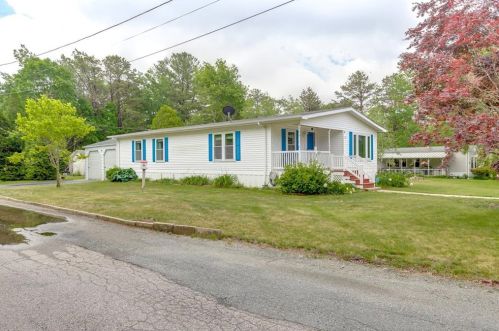 7 Blueberry Hts, West Greenwich, RI 02817-2107