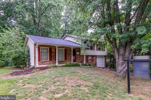 5804 Wood Laurel Ct, Springfield, VA 22015-2921