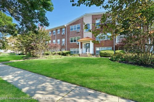 309 4th Ave, Tinton Falls, NJ 07712-9207