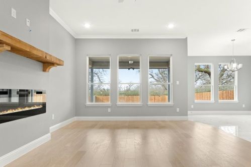 1524 Langston St, Fort Worth TX  76105-2723 exterior