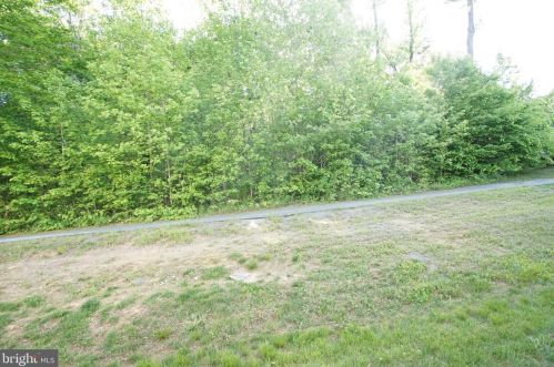4703 Thistle Hill Dr, Aberdeen MD  21001-2651 exterior