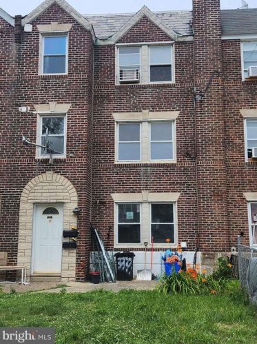 6426 Marsden St, Philadelphia, PA 19135-2707