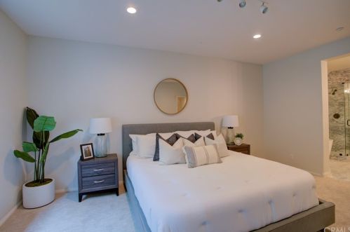 324 Quail Rdg, Irvine CA  92603-4240 exterior