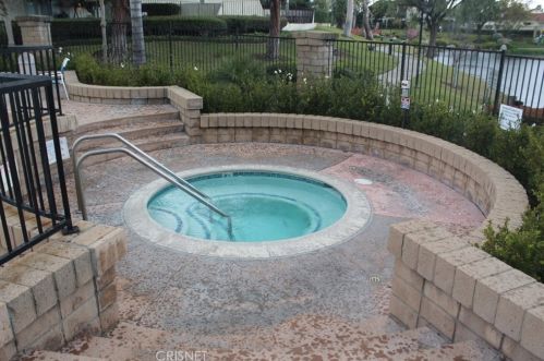 1995 Bayshore Dr, Anaheim CA  92801-1708 exterior