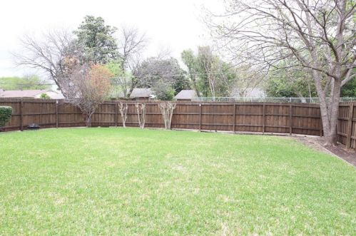 3423 Gladiolus Ln, Dallas TX  75233-3803 exterior