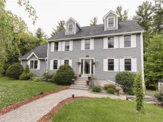 25 Birchwood Dr, Hampstead, NH 03841-5310