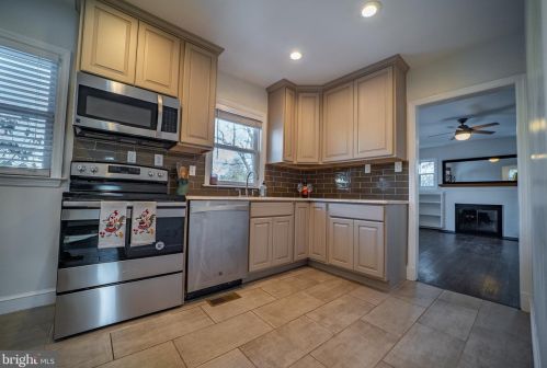 619 Eldrid Dr, Silver Spring MD 20904-2909 exterior