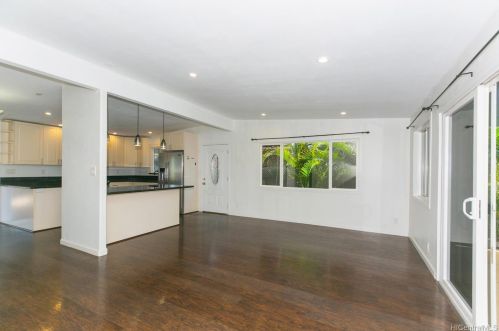 87344 Heleuma St, Nanakuli, HI 96792-3320