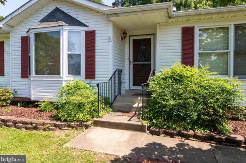 5400 Hogan Ct, Fredericksburg, VA 22407-8910