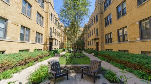 1356 Estes Ave, Chicago, IL 60626-5551