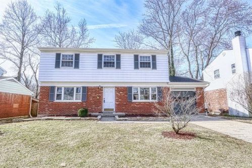 553 Brunswick Dr, Cincinnati, OH 45240-3901