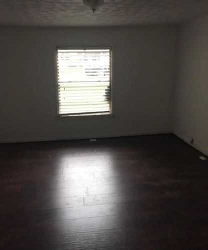 104 Locust St, Whitewright TX 75491-2336 exterior