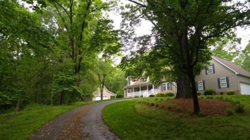 384 Silver Creek Rd, Central, SC 29630-8956