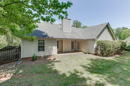 2005 Lantern Dr, Jefferson GA  30549-6996 exterior