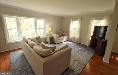 6100 Heron Pond Ct, Springfield VA  22015-3738 exterior