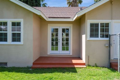 6236 Palm Ave, Riverside CA  92506-2078 exterior