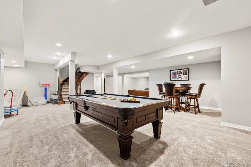 49 Cherry Hl Farm Dr, Englewood CO 80113-7169 exterior