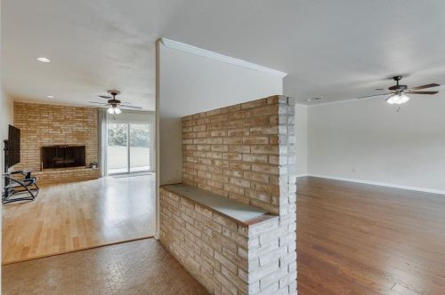 1712 Ridgmar Blvd, Fort Worth TX  76116-2048 exterior