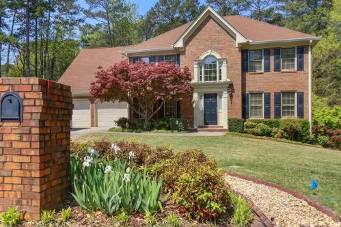 93 Stonington Ct, Lilburn, GA 30047-3981