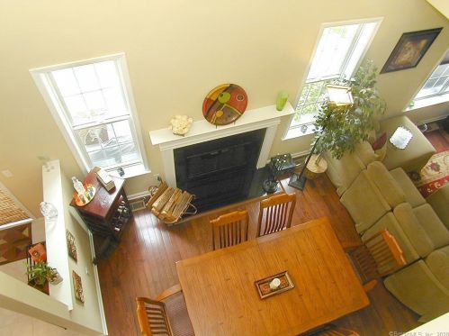11 Scarlet Ln, Windsor, CT 06095-4769