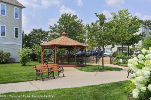 622 Ml Pond Way, Tinton Falls NJ 07724-2478 exterior