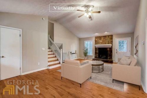 5526 Wydella Rd, Lilburn, GA 30047-6531