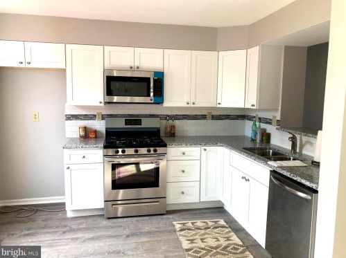 67 Pebble Ln, Blenheim, NJ 08012-5581