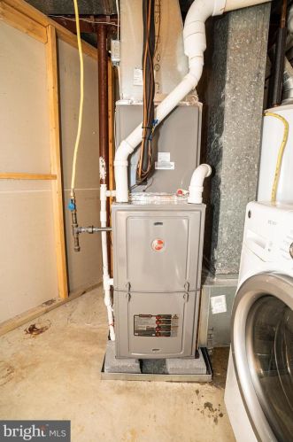 337 Woodland Grn Ct, Aberdeen MD  21001-2946 exterior