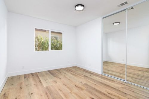 2063 Grandview St, Oceanside CA  92054-5618 exterior