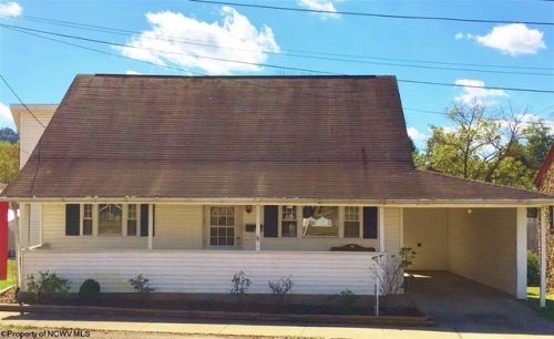 656 Pike St, White Hall WV  26554-1145 exterior