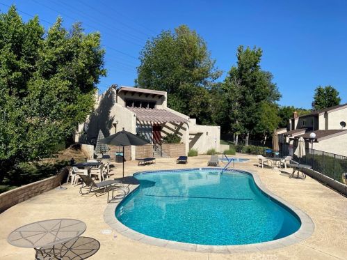 844 Daffodil Dr, Riverside CA  92507-6372 exterior