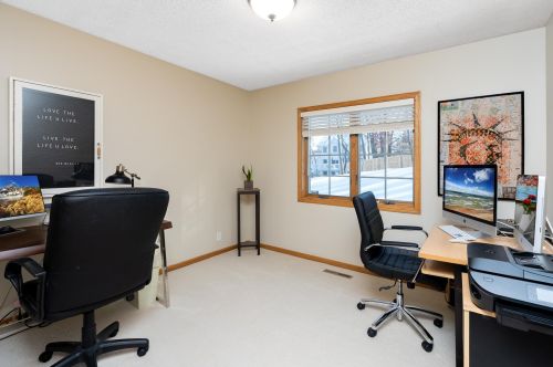 13606 Duluth Dr, Saint Paul MN 55124-8797 exterior