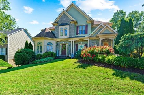3615 Rolling Creek Dr, Buford, GA 30519-4392