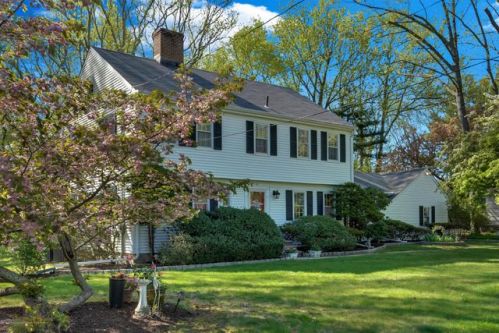 41 Wickapecko Dr, Tinton Falls NJ  07712-4169 exterior