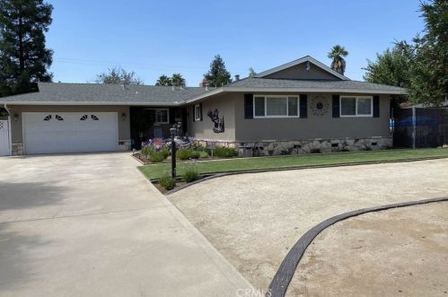 413 Armstrong Ave, Fresno, CA 93727-5701