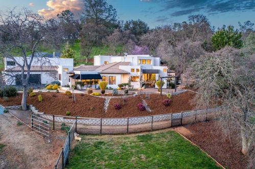 5254 Bryant Rd, Shingle Springs, CA 95682-5113