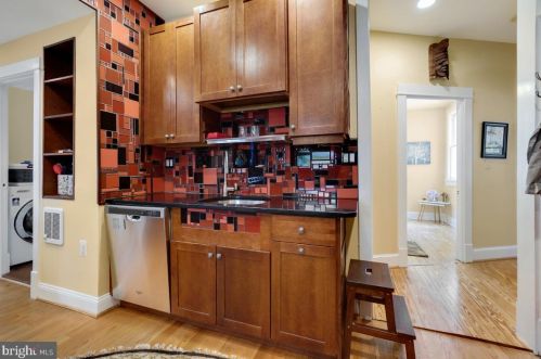 6710 Westmoreland Ave, Silver Spring MD 20912-4406 exterior