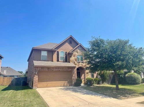908 John Kennedy Dr, Fort Worth, TX 76179-0989