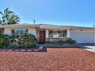 20 San Pedro St, Salinas, CA 93901-2911