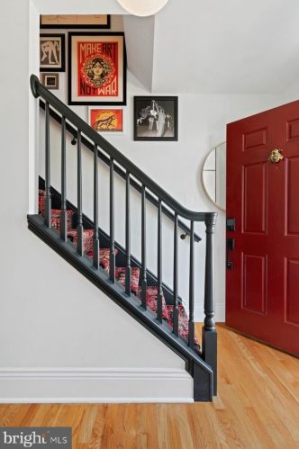 6431 Franconia Ct, Springfield VA  22150-1204 exterior