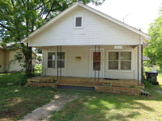 529 7th St, Ada, OK 74820-5203