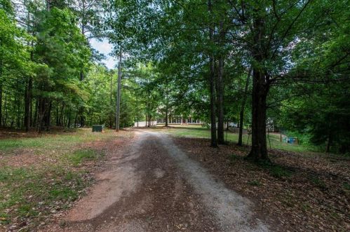 2484 Welcome Rd, Newnan, GA 30263-4272