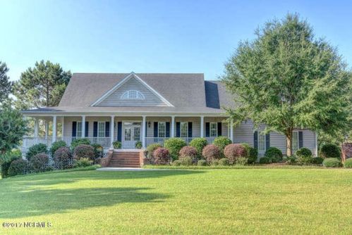 246 Crane Pt, Hampstead, NC 28443-8033