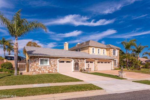 87 Highland Rd, Simi Valley, CA 93065-5387