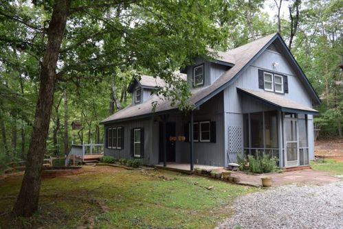 668 Running Deer Rd, Cleveland, GA 30528-2676